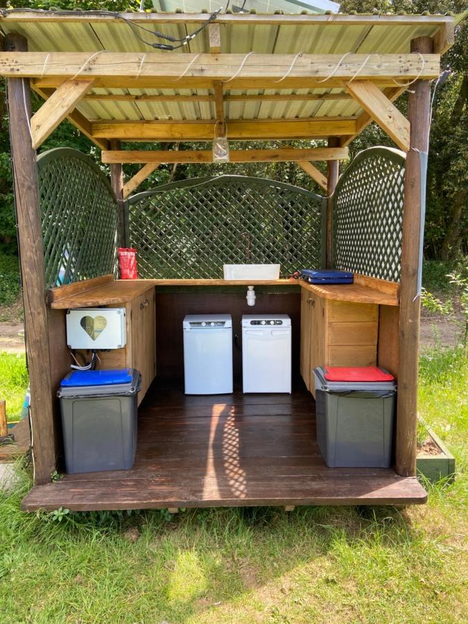 Quex Livery Glamping Birchington-on-Sea Extérieur photo