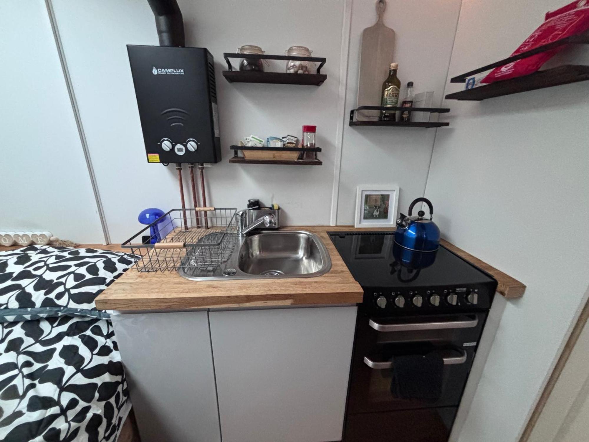 Quex Livery Glamping Birchington-on-Sea Extérieur photo