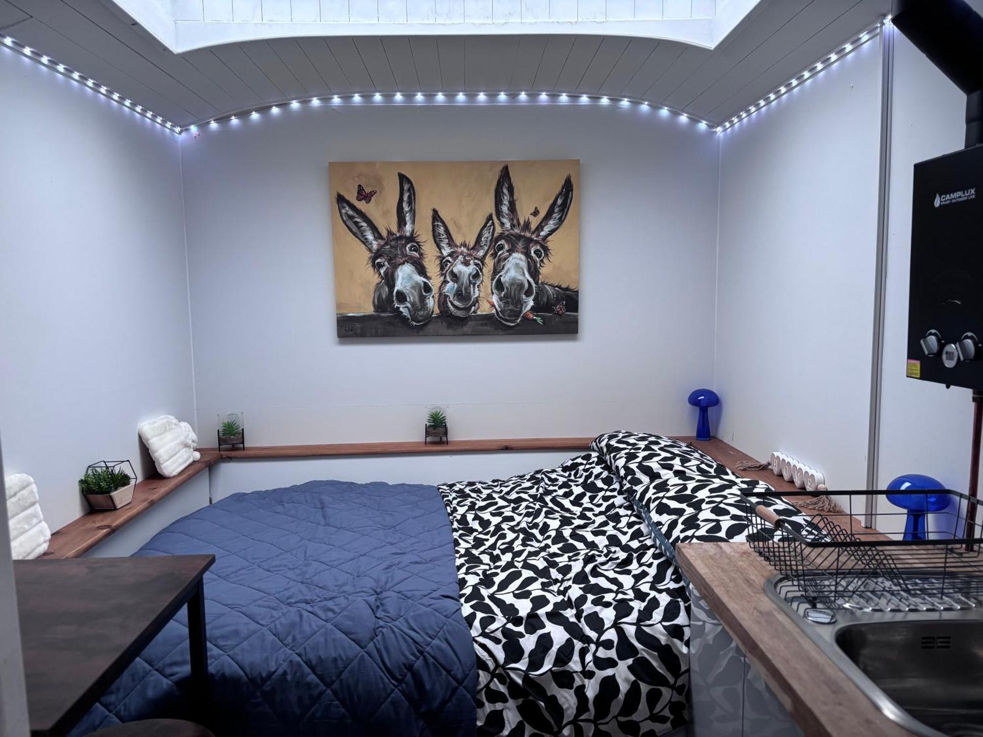 Quex Livery Glamping Birchington-on-Sea Extérieur photo