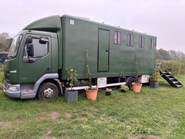 Quex Livery Glamping Birchington-on-Sea Extérieur photo